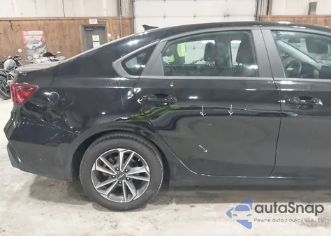 2023 Kia Forte Lxs z USA, uszkodzony, nr VIN 3KPF24ADXPE618697